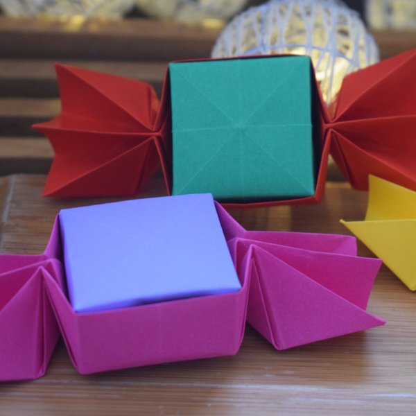 Cajita de dulces con detalle de origami